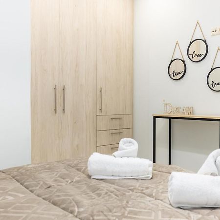 P&K Luxury Apartments 1 Каламата Екстер'єр фото