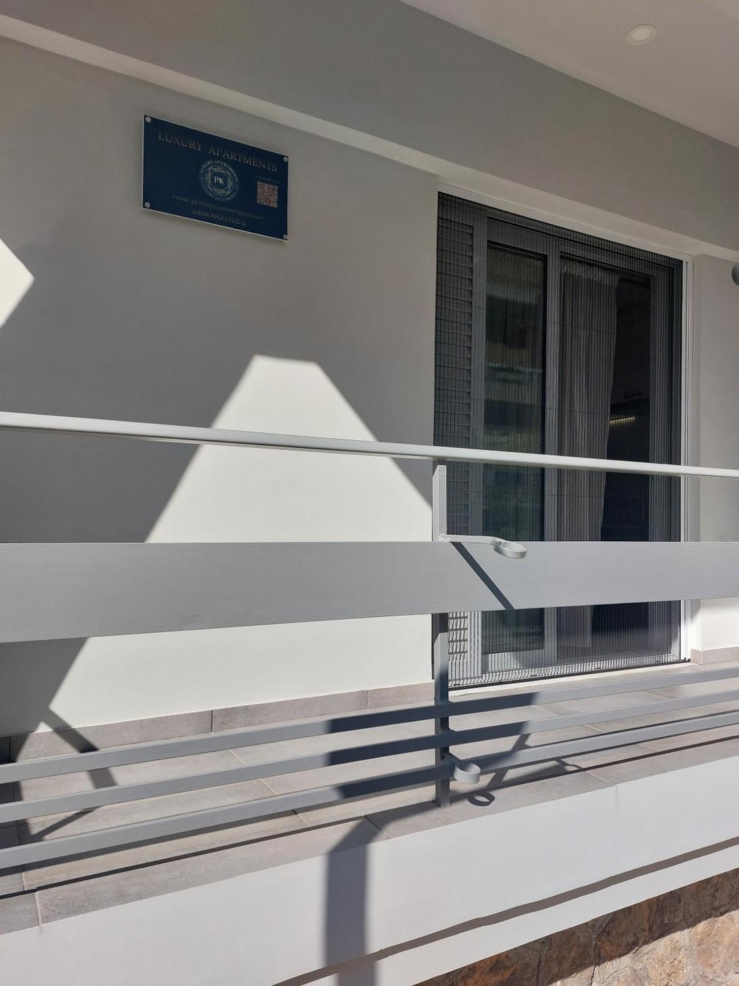 P&K Luxury Apartments 1 Каламата Екстер'єр фото